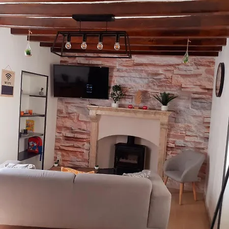 Les Aires Avoisiennes Semesterbostad *