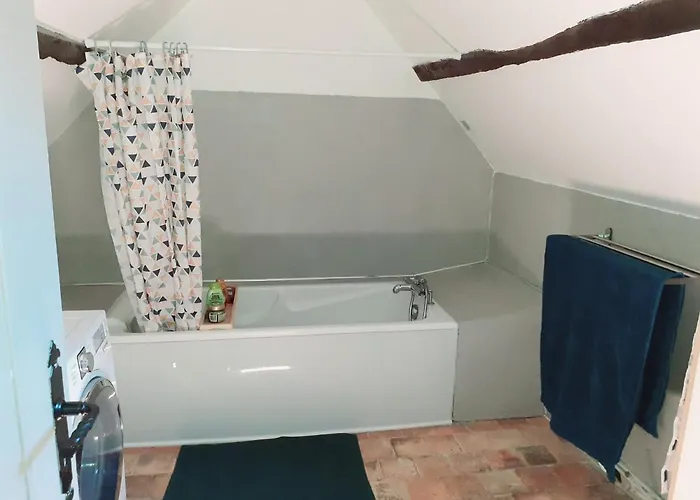 Les Aires Avoisiennes * Avoise